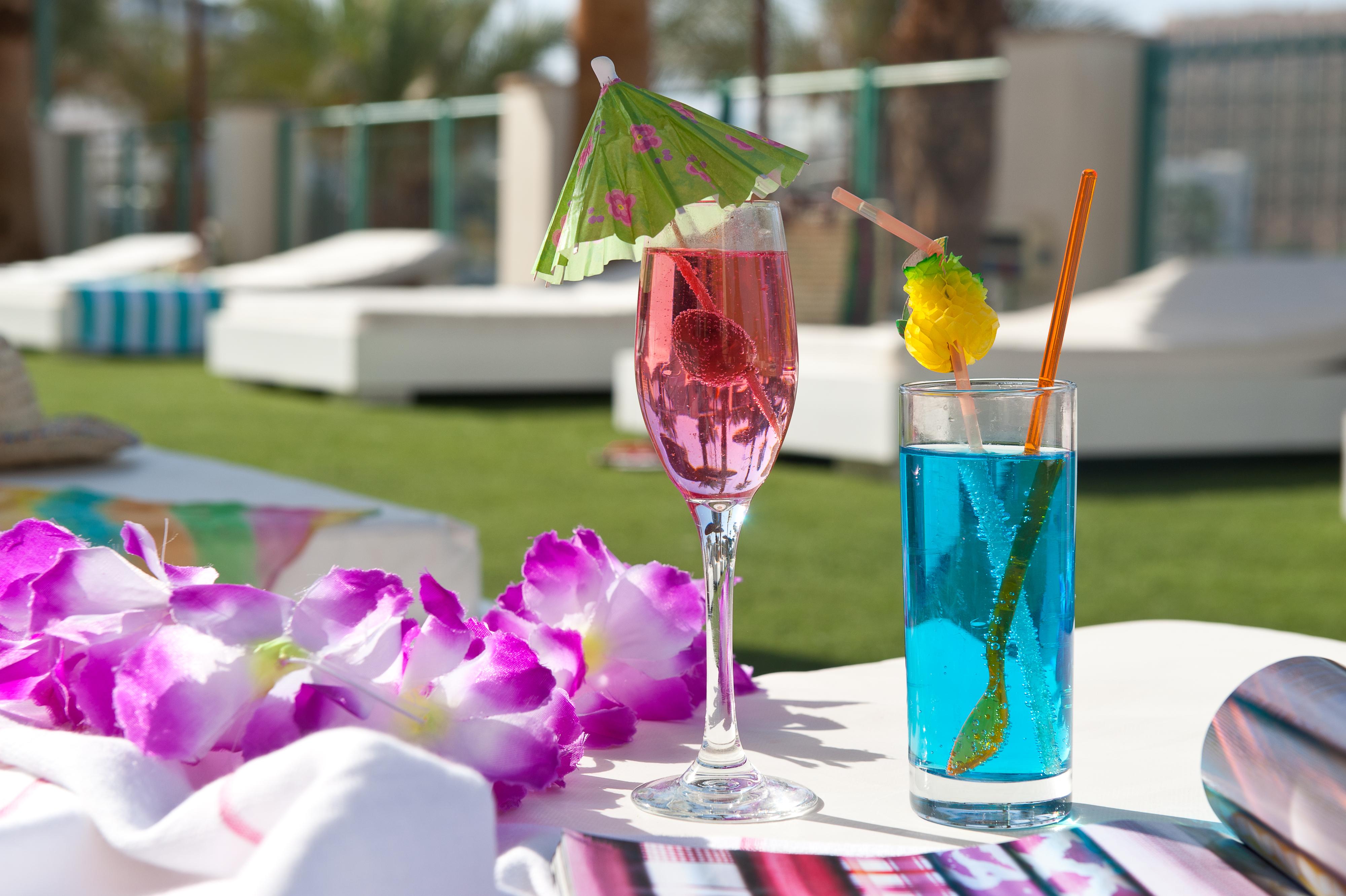 U Magic Palace Eilat Exterior foto Poolside drinks