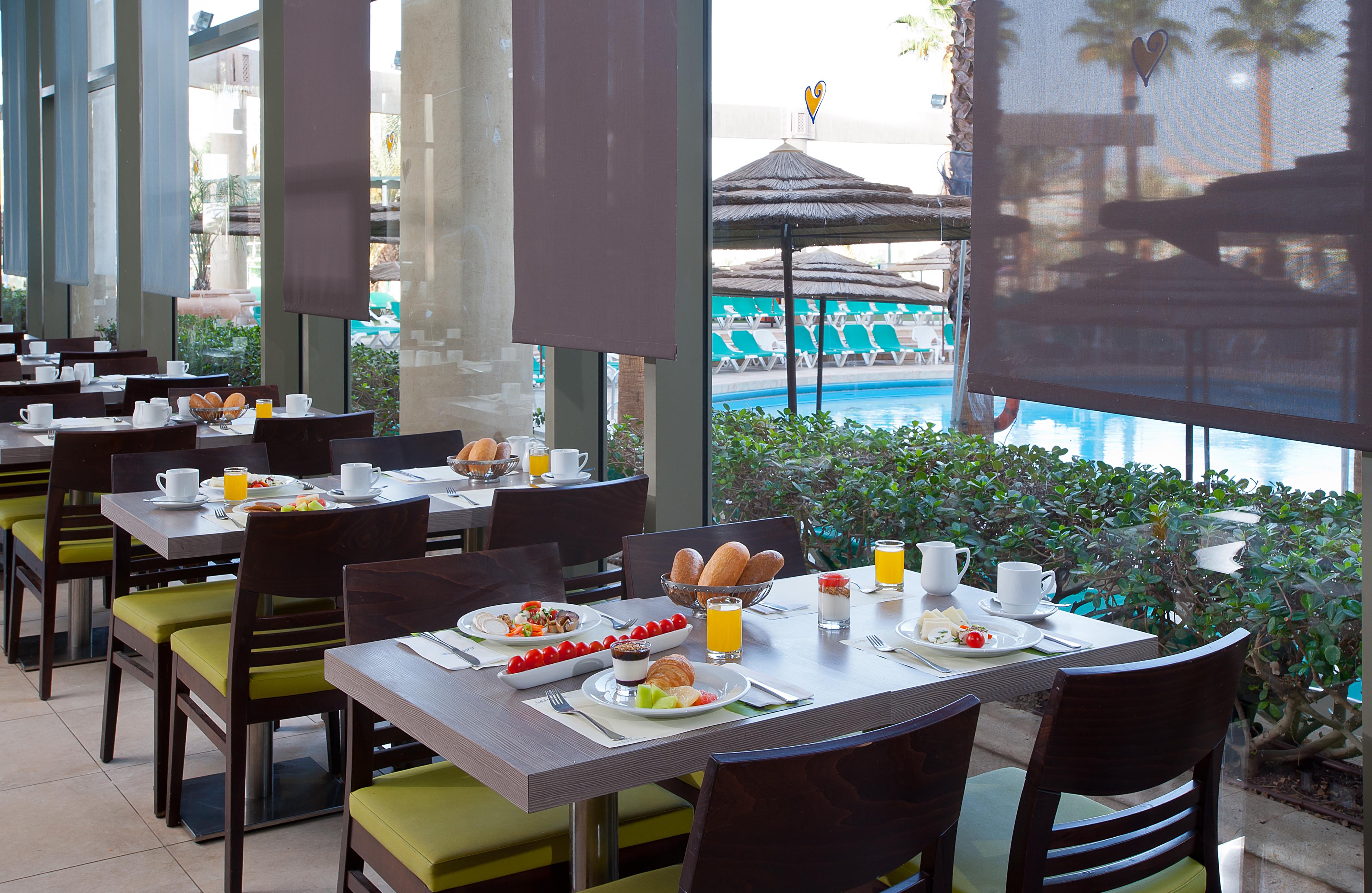U Magic Palace Eilat Exterior foto The restaurant