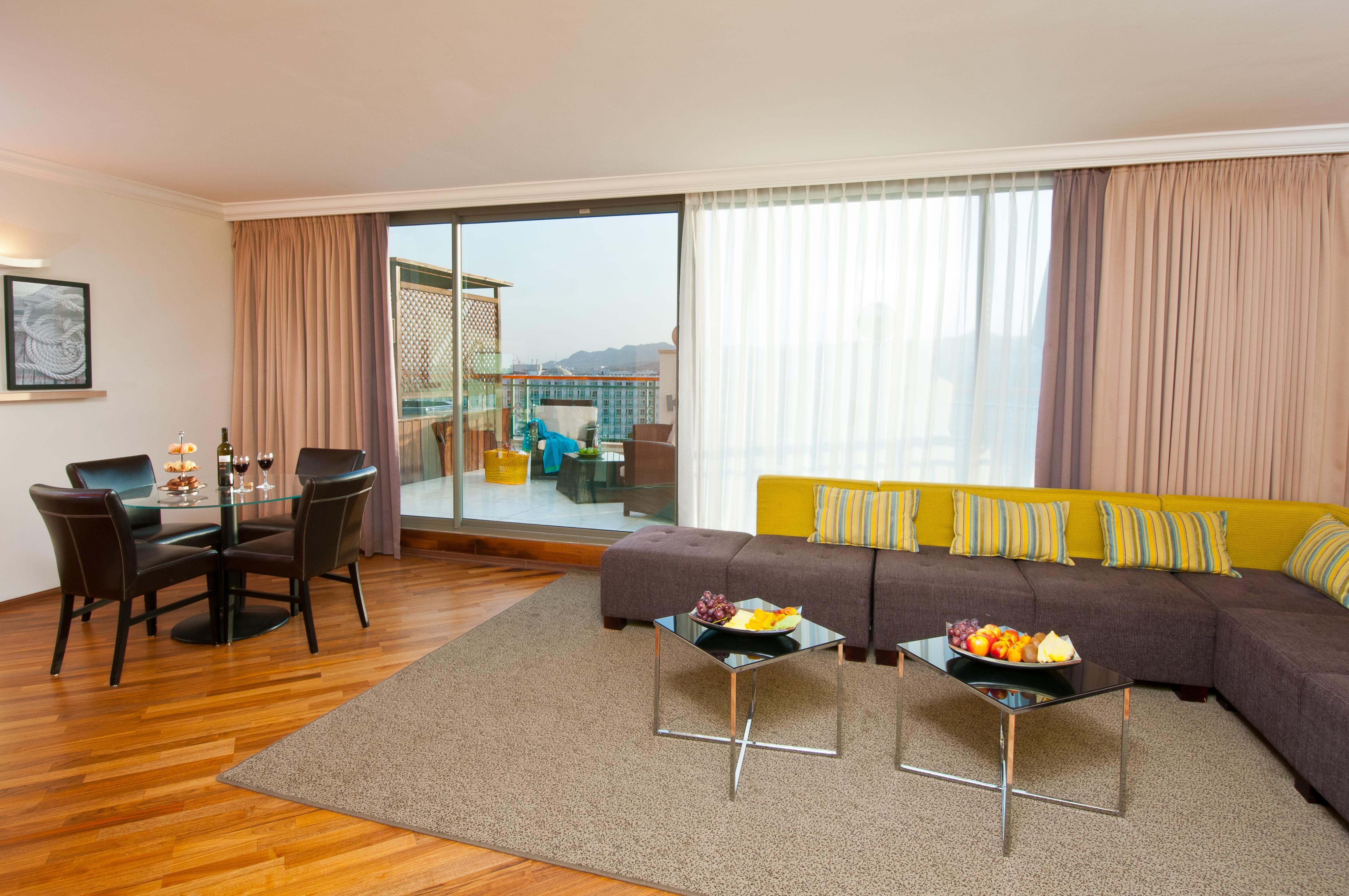 U Magic Palace Eilat Exterior foto A living room at the hotel