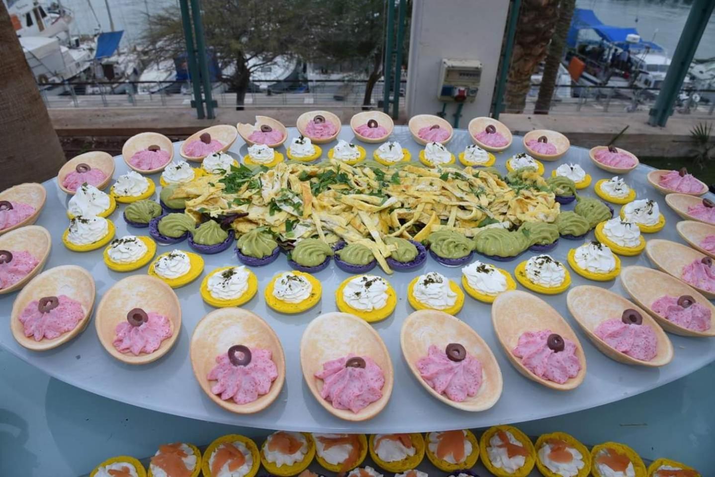 U Magic Palace Eilat Exterior foto A selection of tapas